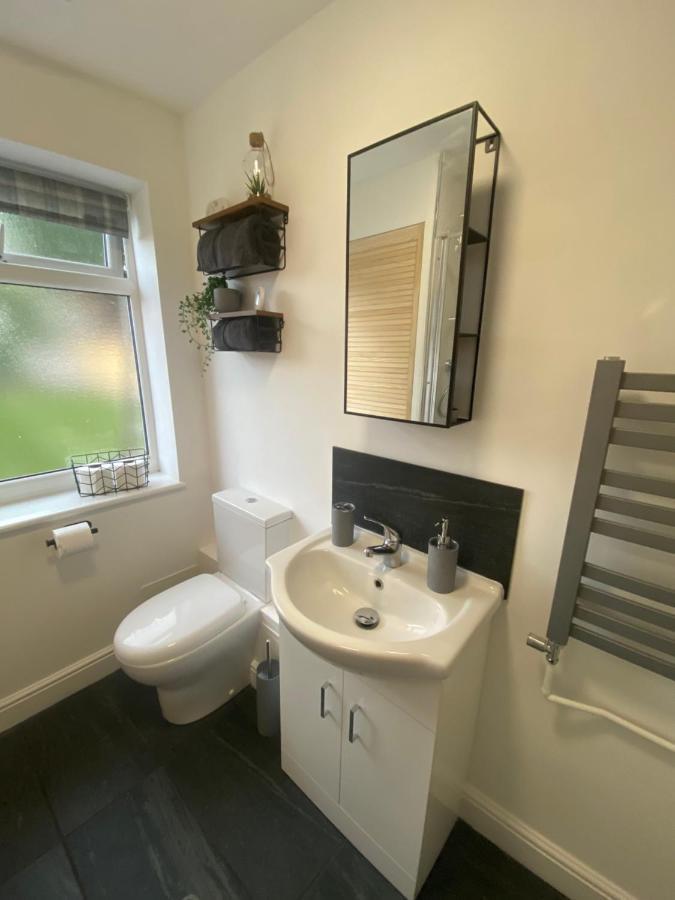 Lovely 1-Bedroom Apartment With Garden And Parking Stone  Luaran gambar
