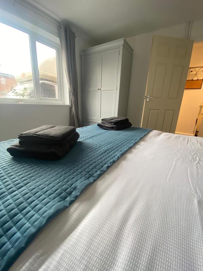 Lovely 1-Bedroom Apartment With Garden And Parking Stone  Luaran gambar